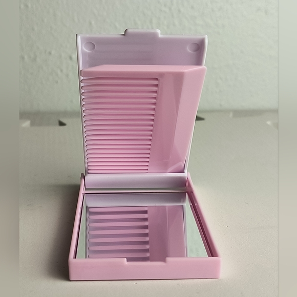 Novelty Rectangular Mirror & Comb Pink - Picture 4 of 11